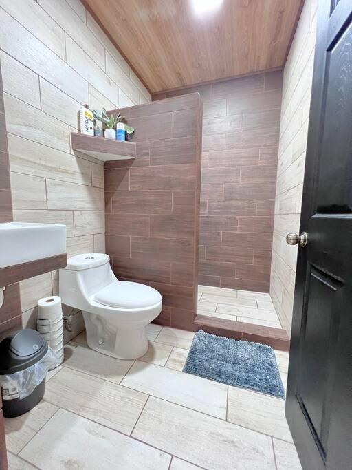 Orange Apartment 5 Min Aeropuerto Juan Santamaria Alajuela Zewnętrze zdjęcie